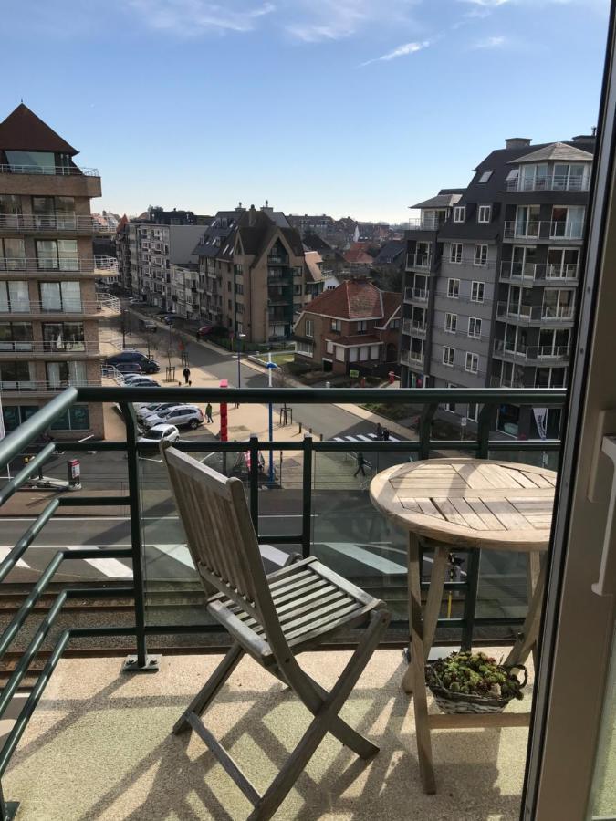 Appt Pablo Met Prive-Garage, Vlakbij Zee, In Koksijde-Bad Apartment Bagian luar foto